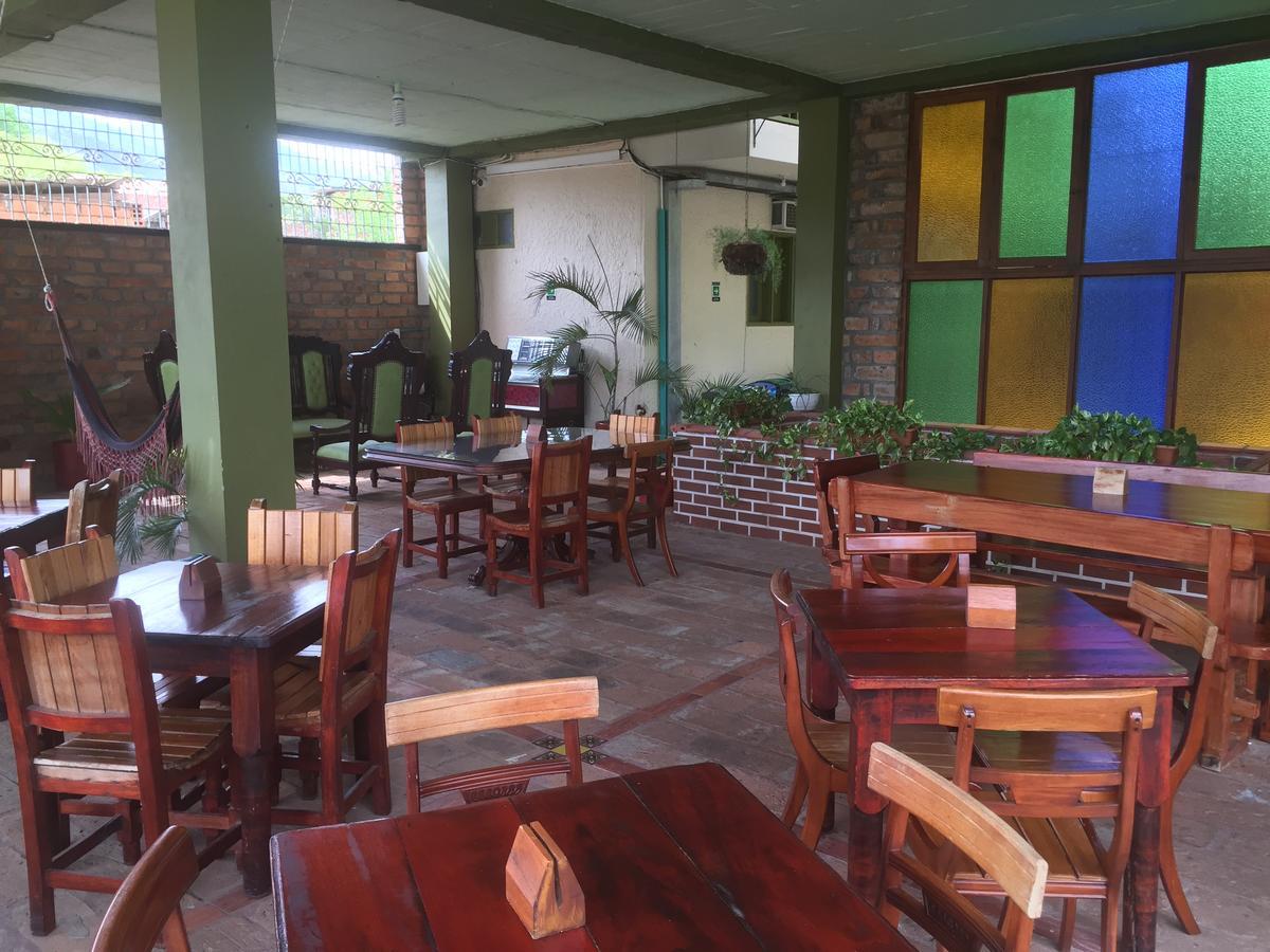 Hosteria De La Plaza Menor ซานตาเฟเดอันตีโอเกีย ภายนอก รูปภาพ